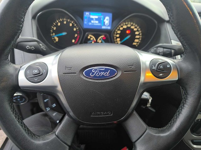 Ford - 2014 - focus wagon - 1.0 ecoboost edition - personenauto - afbeelding 26 van  34