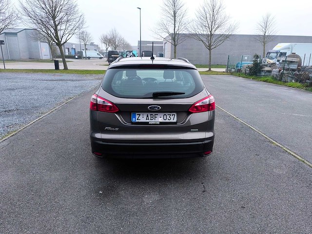 Ford - 2014 - focus wagon - 1.0 ecoboost edition - personenauto - afbeelding 28 van  34