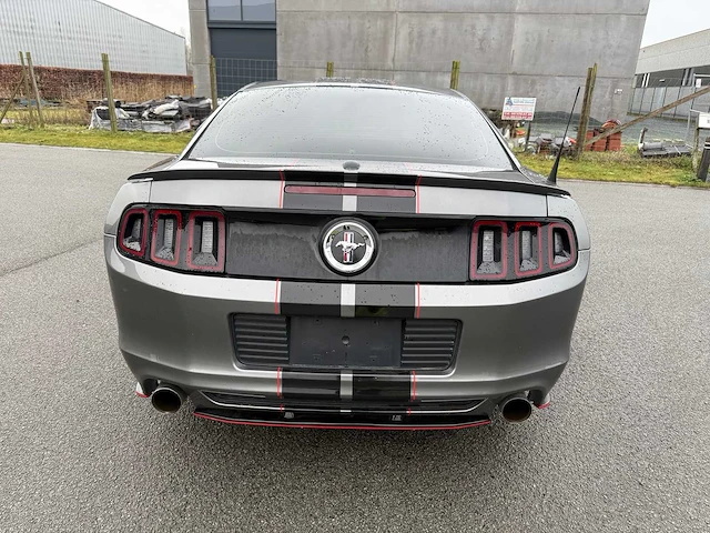 Ford - 2014 - mustang - - personenauto - afbeelding 12 van  29
