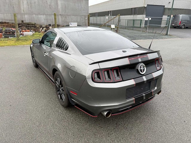 Ford - 2014 - mustang - personenauto - afbeelding 11 van  29