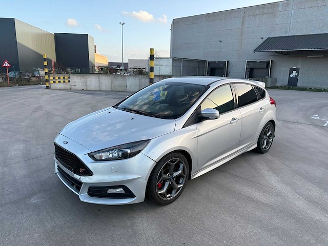 Ford - 2015 - focus st - st - personenauto - afbeelding 12 van  35