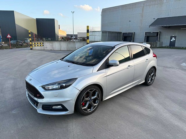 Ford - 2015 - focus st - st - personenauto - afbeelding 1 van  28