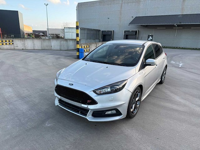 Ford - 2015 - focus st - st - personenauto - afbeelding 23 van  28