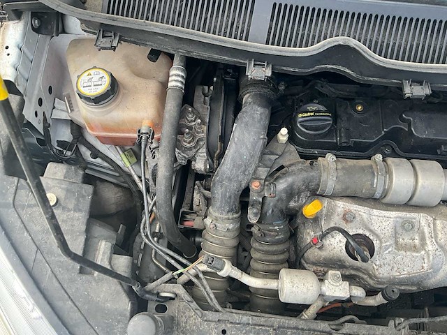 Ford - 2016 - tourneo courier - personenauto - afbeelding 39 van  50