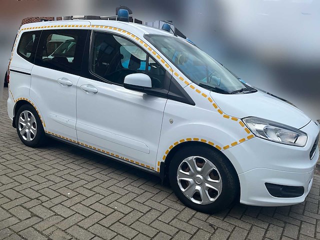 Ford - 2016 - tourneo courier - personenauto - afbeelding 47 van  50