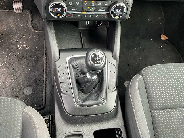 Ford - 2019 - focus - focus - personenauto - afbeelding 4 van  20