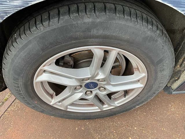 Ford - 2019 - focus - focus - personenauto - afbeelding 14 van  30