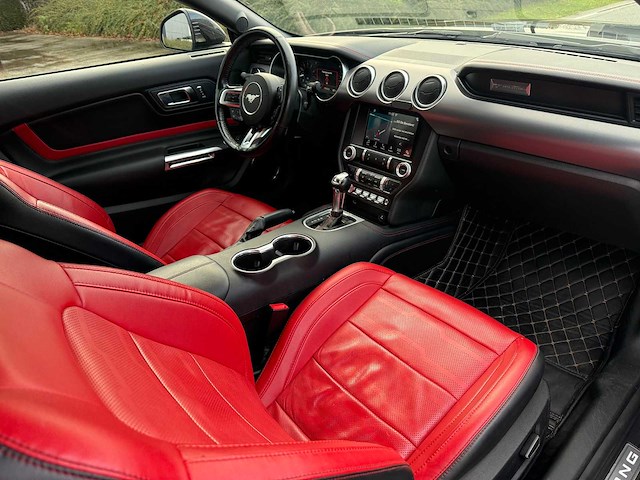 Ford - 2019 - mustang - personenauto - afbeelding 13 van  46