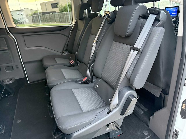 Ford - 2022 - tourneo custom - minibus - personenauto - afbeelding 16 van  33