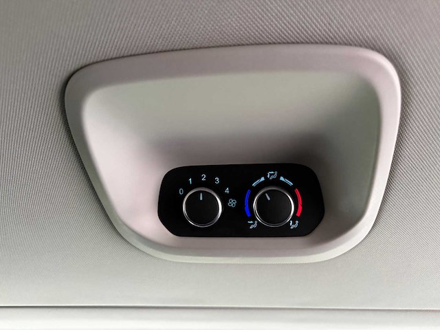 Ford - 2022 - tourneo custom - minibus - personenauto - afbeelding 18 van  33