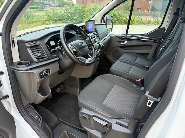 Ford - 2022 - tourneo custom - minibus - personenauto - afbeelding 20 van  33