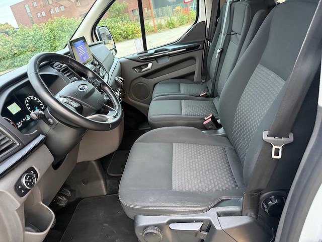 Ford - 2022 - tourneo custom - minibus - personenauto - afbeelding 22 van  33