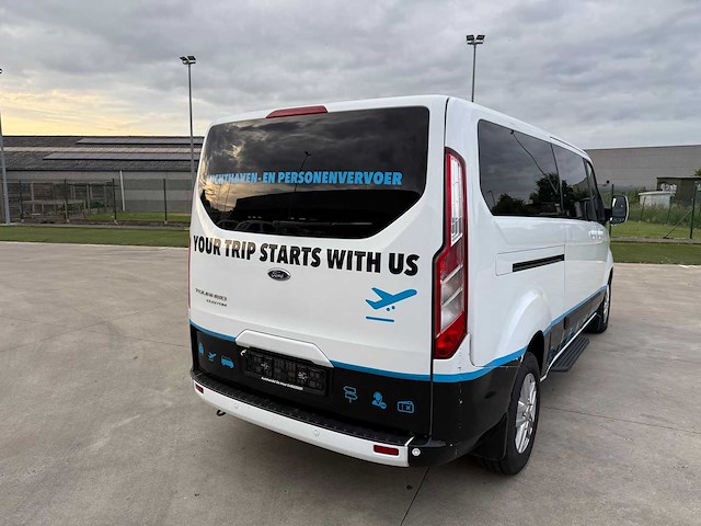 Ford - 2022 - tourneo custom - minibus - personenauto - afbeelding 4 van  24