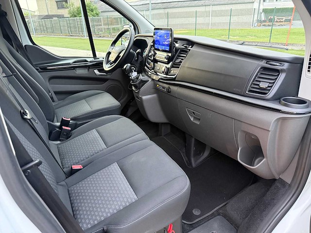 Ford - 2022 - tourneo custom - minibus - personenauto - afbeelding 9 van  24