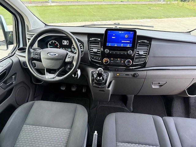 Ford - 2022 - tourneo custom - minibus - personenauto - afbeelding 11 van  24