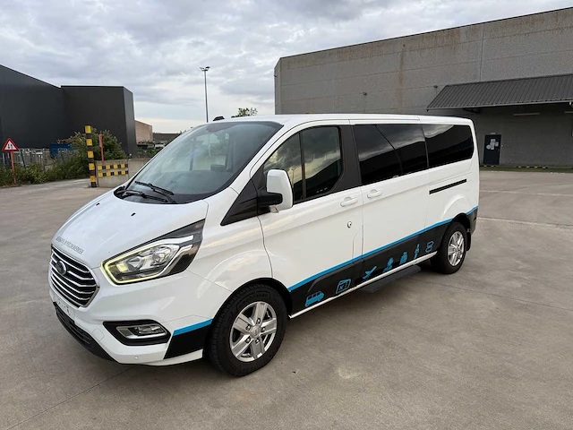 Ford - 2022 - tourneo custom - minibus - personenauto - afbeelding 14 van  33