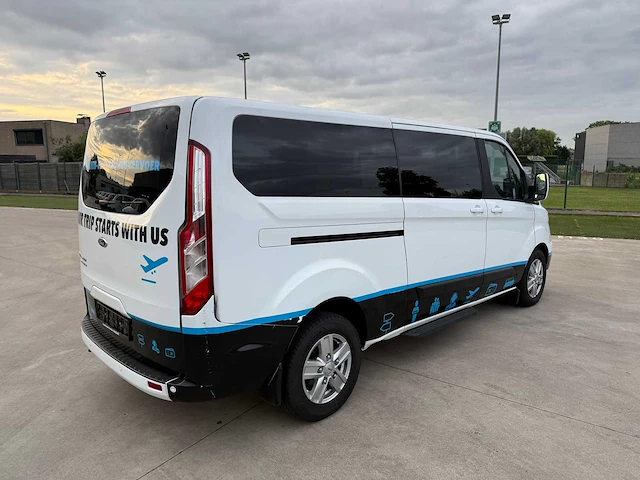 Ford - 2022 - tourneo custom - minibus - personenauto - afbeelding 28 van  33
