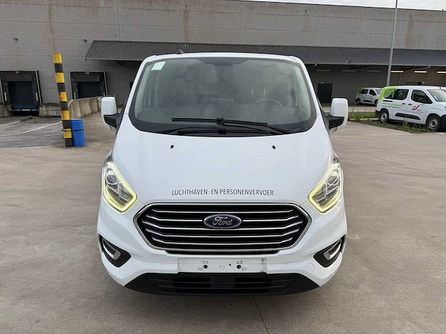 Ford - 2022 - tourneo custom - minibus - personenauto - afbeelding 4 van  33