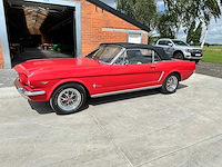Ford - cabriolet - mustang - oldtimer - afbeelding 2 van  46