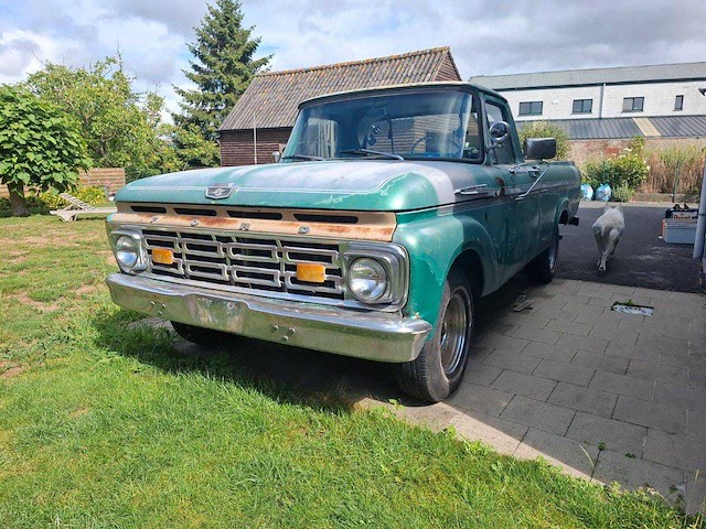 Ford - f-100 - pickup - oldtimer - afbeelding 7 van  11