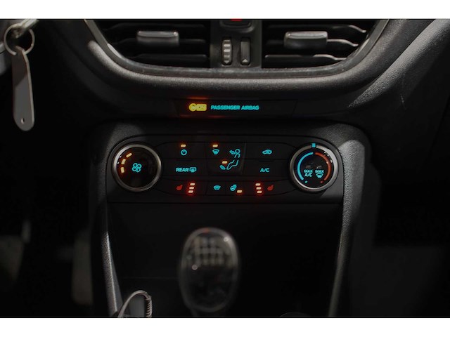 Ford - fiesta - 2024 - auto - carplay - st line stijl - afbeelding 17 van  18