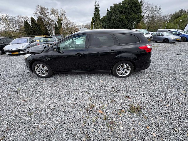 Ford - focus wagon - 1.6 ti-vct lease ti. - car - 2011 - afbeelding 1 van  2