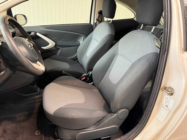 Ford - ka - car - 2009 - afbeelding 1 van  4