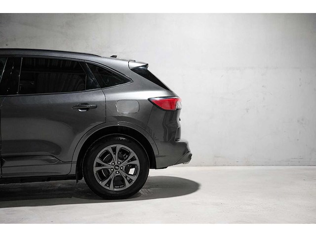 Ford - kuga - 2023 - auto - st line - apple carplay - afbeelding 7 van  19