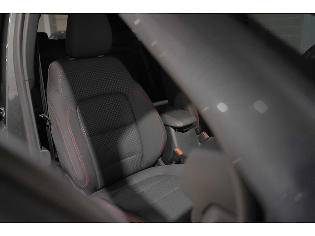 Ford - kuga - 2023 - auto - st line - apple carplay - afbeelding 8 van  19