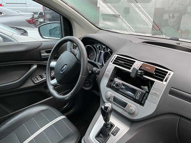 Ford - kuga - personenauto - afbeelding 9 van  11