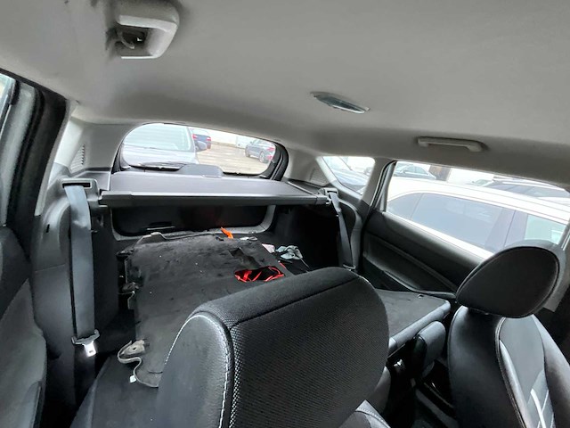 Ford - kuga - personenauto - afbeelding 10 van  11