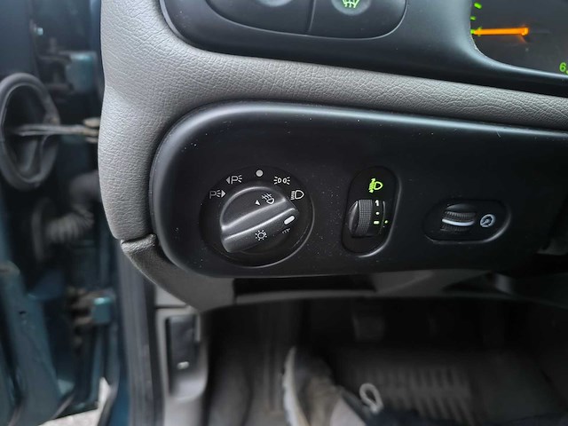 Ford - mondeo – diesel – 1998 – 164.341 km – manueel - afbeelding 11 van  23