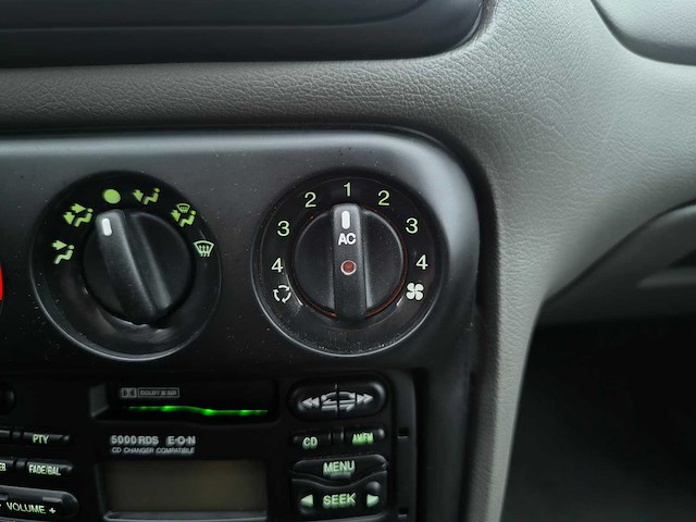 Ford - mondeo – diesel – 1998 – 164.341 km – manueel - afbeelding 15 van  23