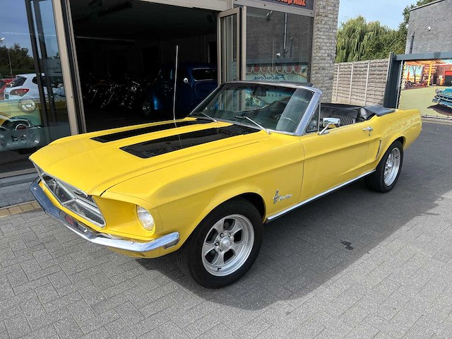 Ford - mustang - car - 1968 - afbeelding 12 van  16