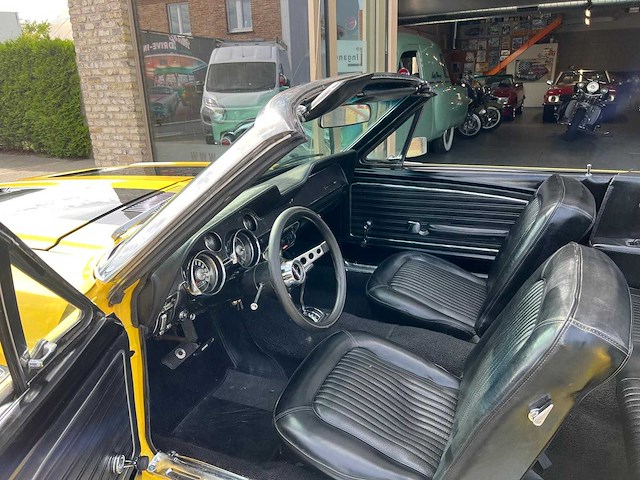 Ford - mustang - car - 1968 - afbeelding 11 van  16