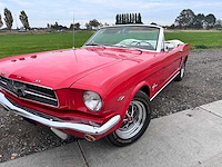 Ford - mustang cabrio - oldtimer - afbeelding 8 van  46