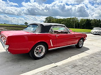 Ford - mustang cabrio - oldtimer - afbeelding 42 van  46