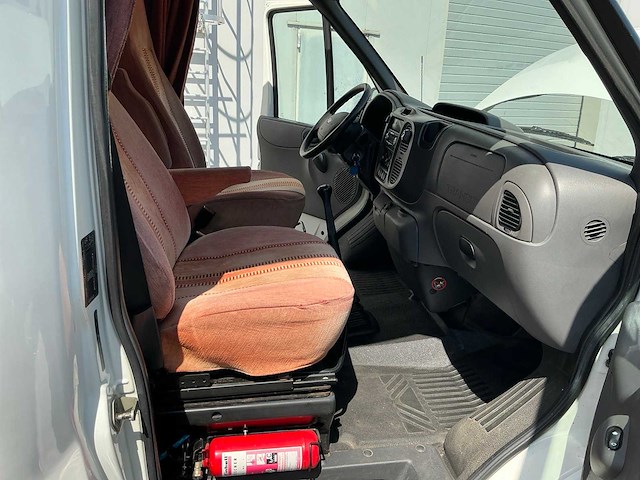 Ford 125 t350 eura mobil 2.8t camper - mobilhome - afbeelding 20 van  56