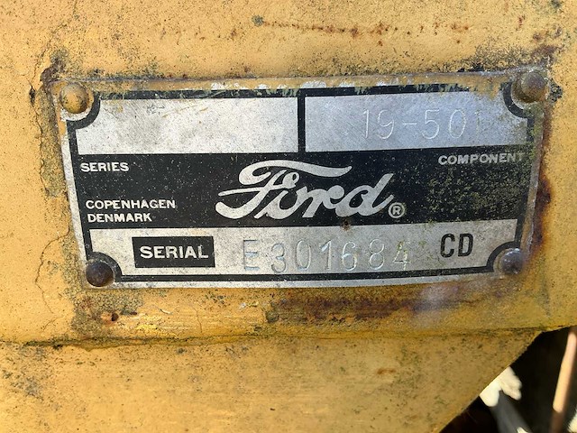 Ford 19-501 oldtimer tractor - afbeelding 24 van  26