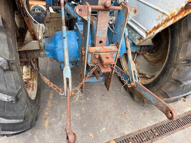 Ford 4600 oldtimer tractor - afbeelding 24 van  37