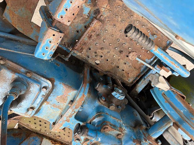 Ford 4600 oldtimer tractor - afbeelding 31 van  37
