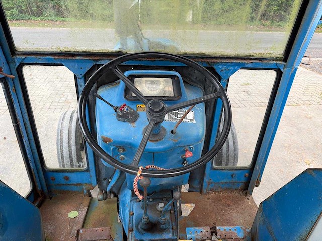 Ford 4600 oldtimer tractor - afbeelding 15 van  37