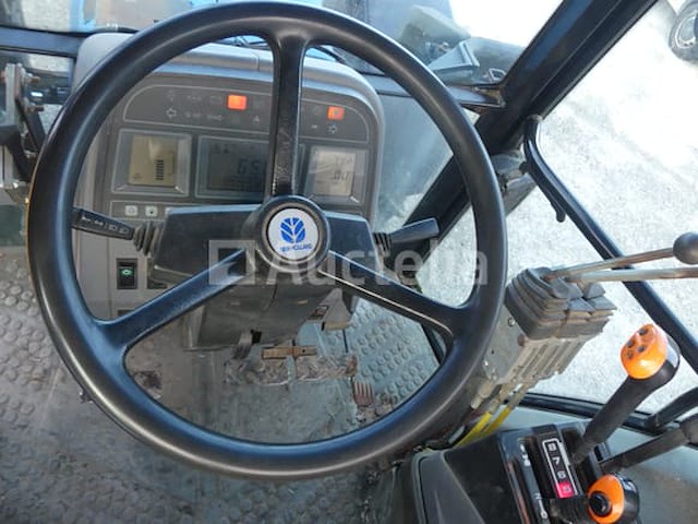 Ford 7840 sle dt tractor - afbeelding 28 van  31