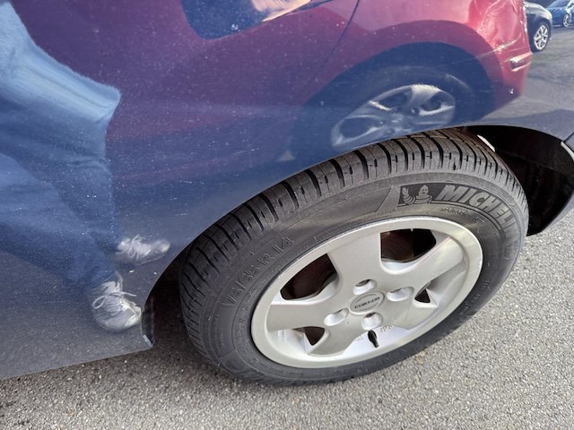 Ford ambiente, 2009 - afbeelding 9 van  25