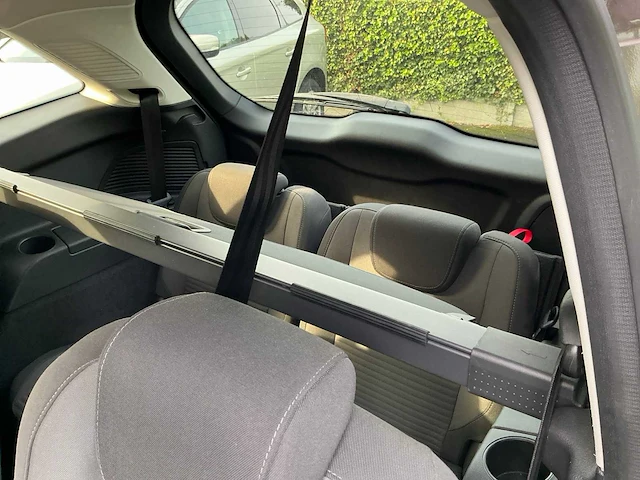 Ford c-max - afbeelding 15 van  29