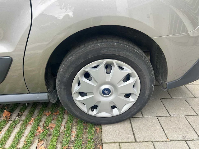 Ford connect transit l2 1.5 tdci 120 pk (3p)- trekhaak - airco - afbeelding 22 van  31