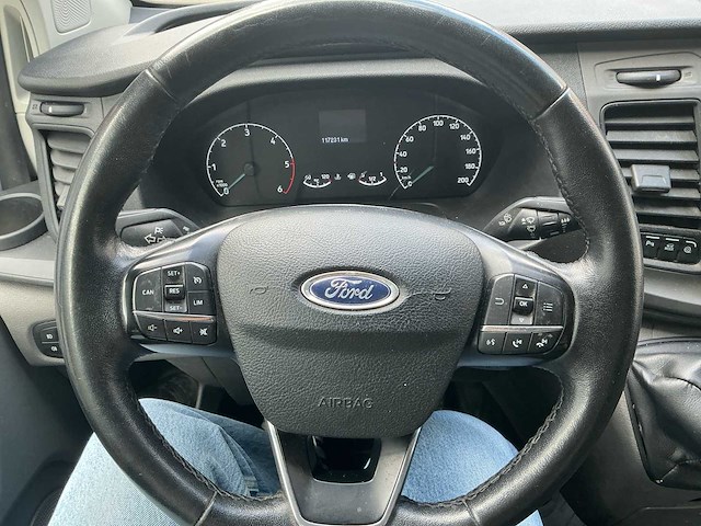 Ford custom transit bestelwagen - afbeelding 18 van  30