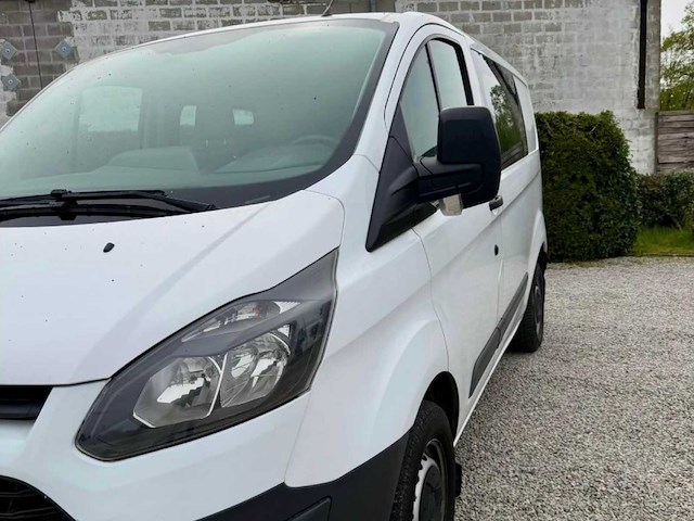 Ford custom transit van - afbeelding 1 van  9