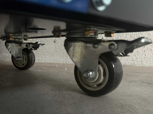 Ford diesel stroomgenerator - afbeelding 9 van  17