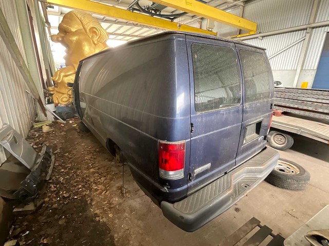 Ford e-150 - oldtimer - afbeelding 4 van  8
